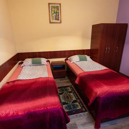 Pensiunea Casa Porojan Băile 1 Mai Zewnętrze zdjęcie