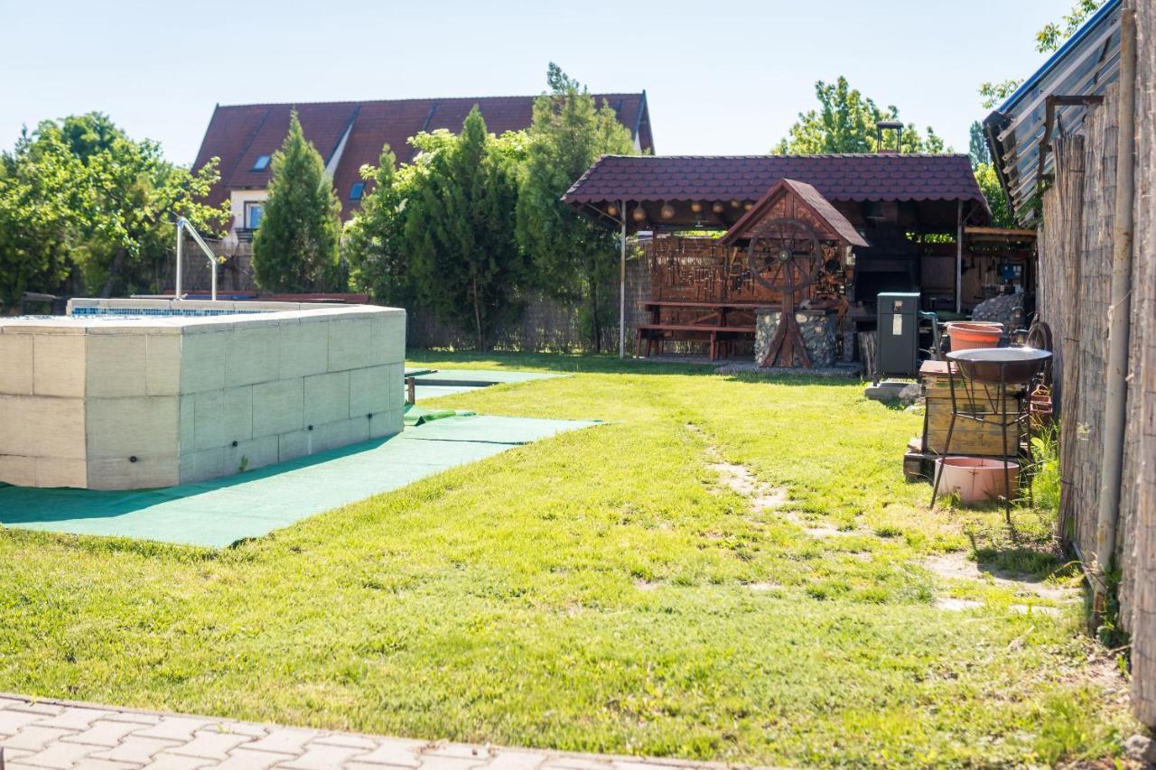Pensiunea Casa Porojan Băile 1 Mai Zewnętrze zdjęcie