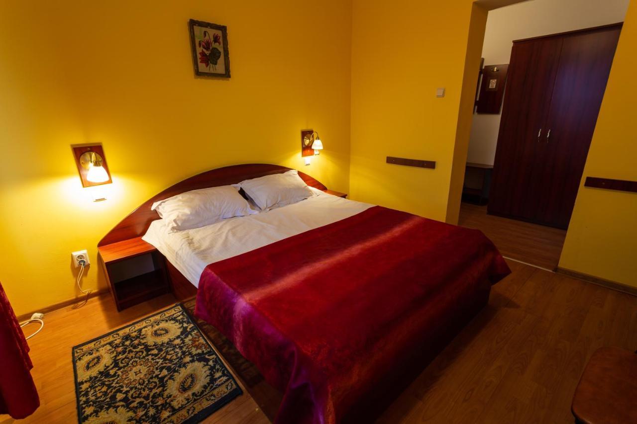 Pensiunea Casa Porojan Băile 1 Mai Zewnętrze zdjęcie