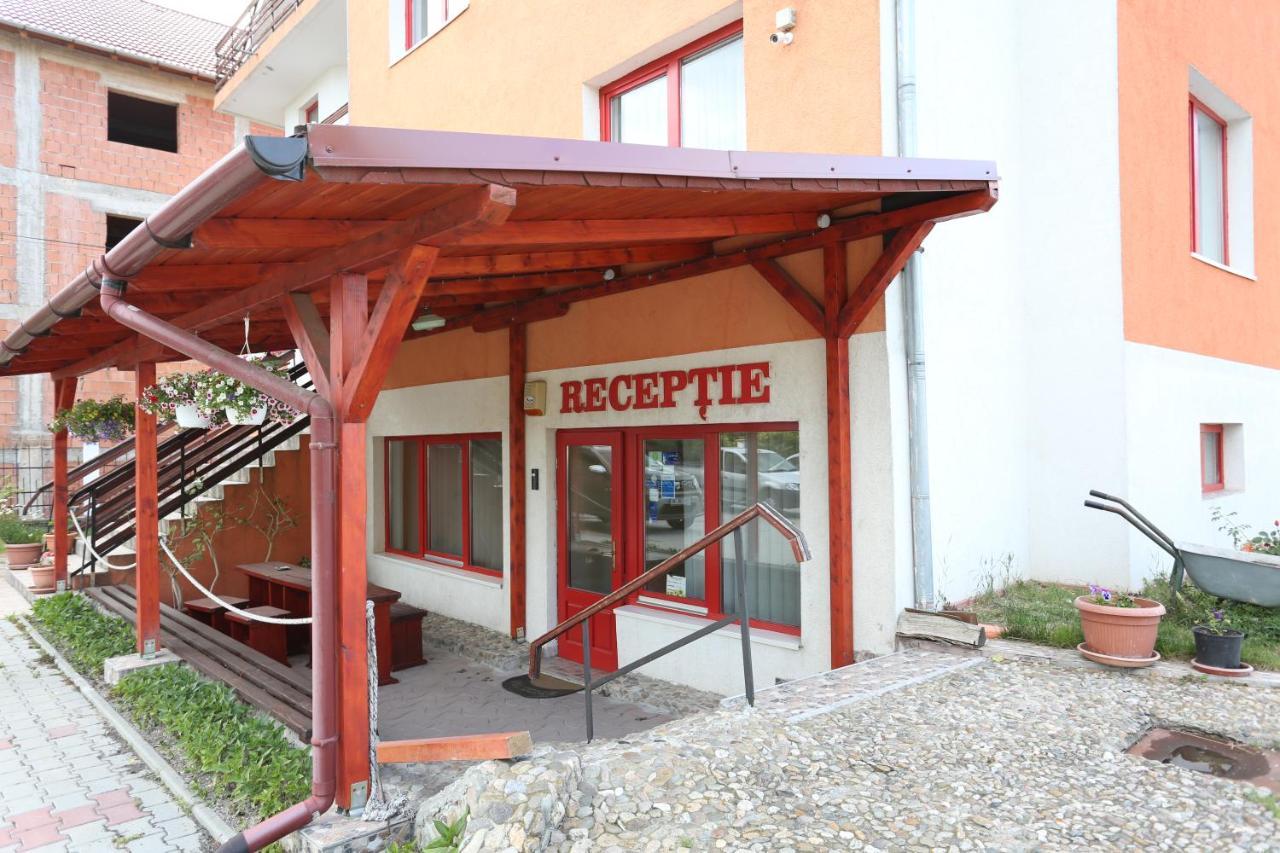Pensiunea Casa Porojan Băile 1 Mai Zewnętrze zdjęcie